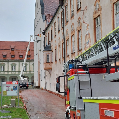 Volunteers unterstützen nach Unwetter in Benediktbeuern